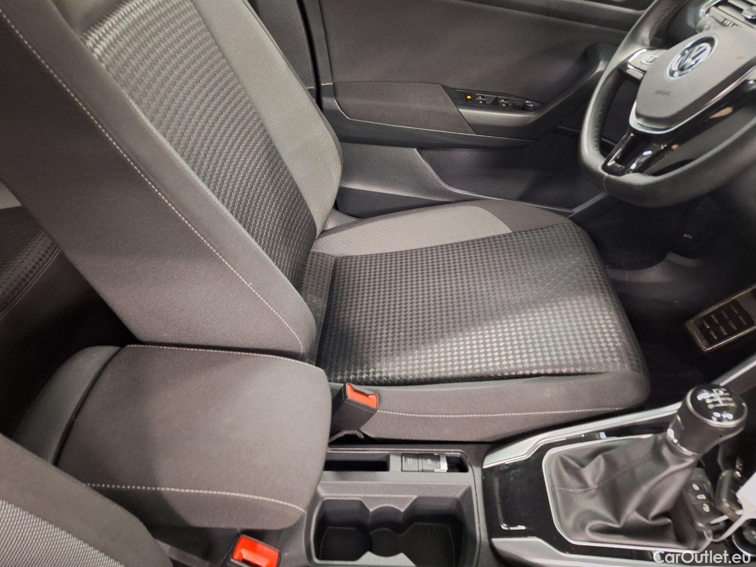  Volkswagen  T-ROC VW,  '17, Volkswagen  2.0 TDI 85kW Active 5d #34