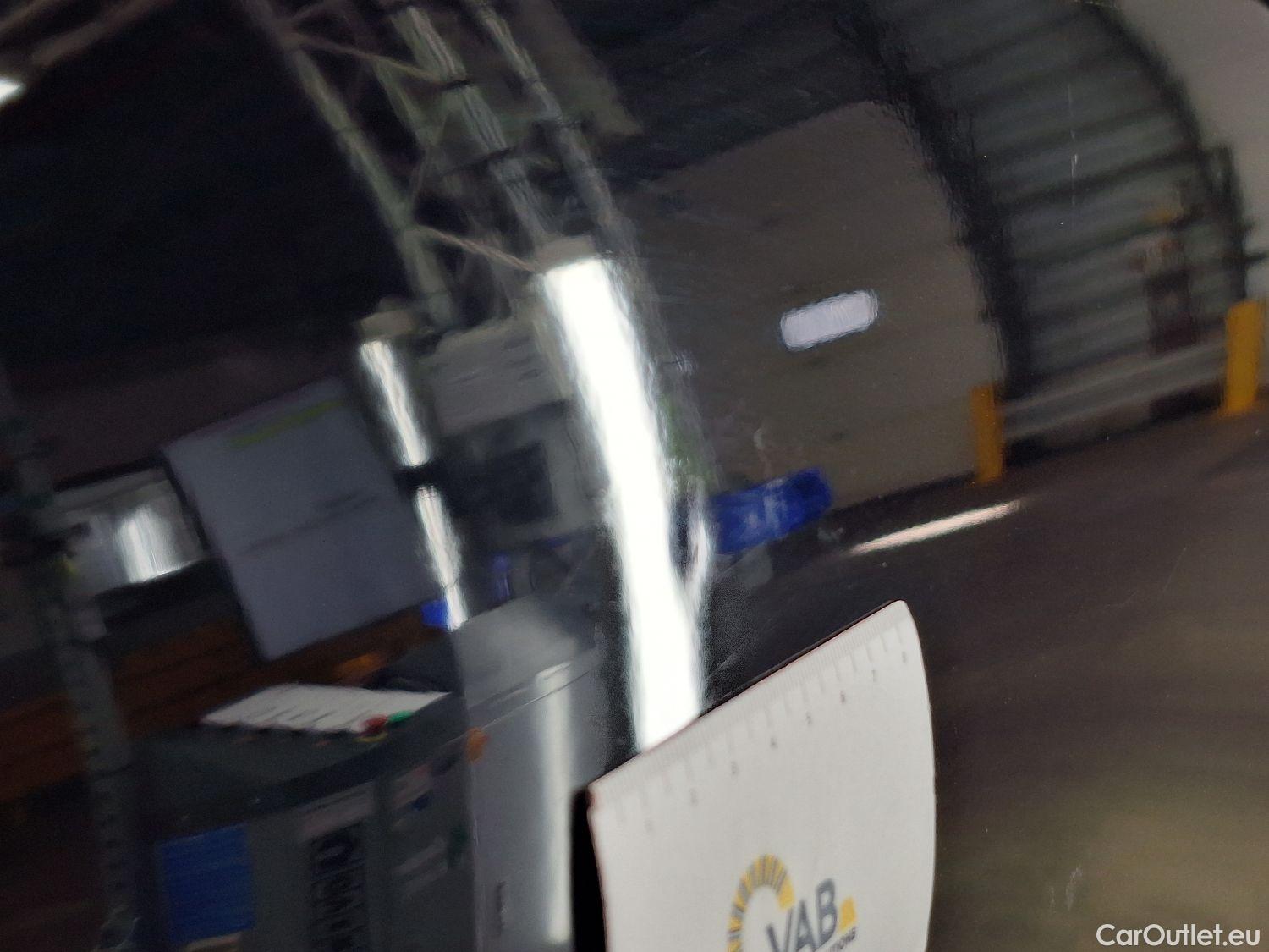  Mercedes  A-Klasse Mercedes, A-Class Berline '18, Mercedes-Benz  Limousine A 180d Business S #44