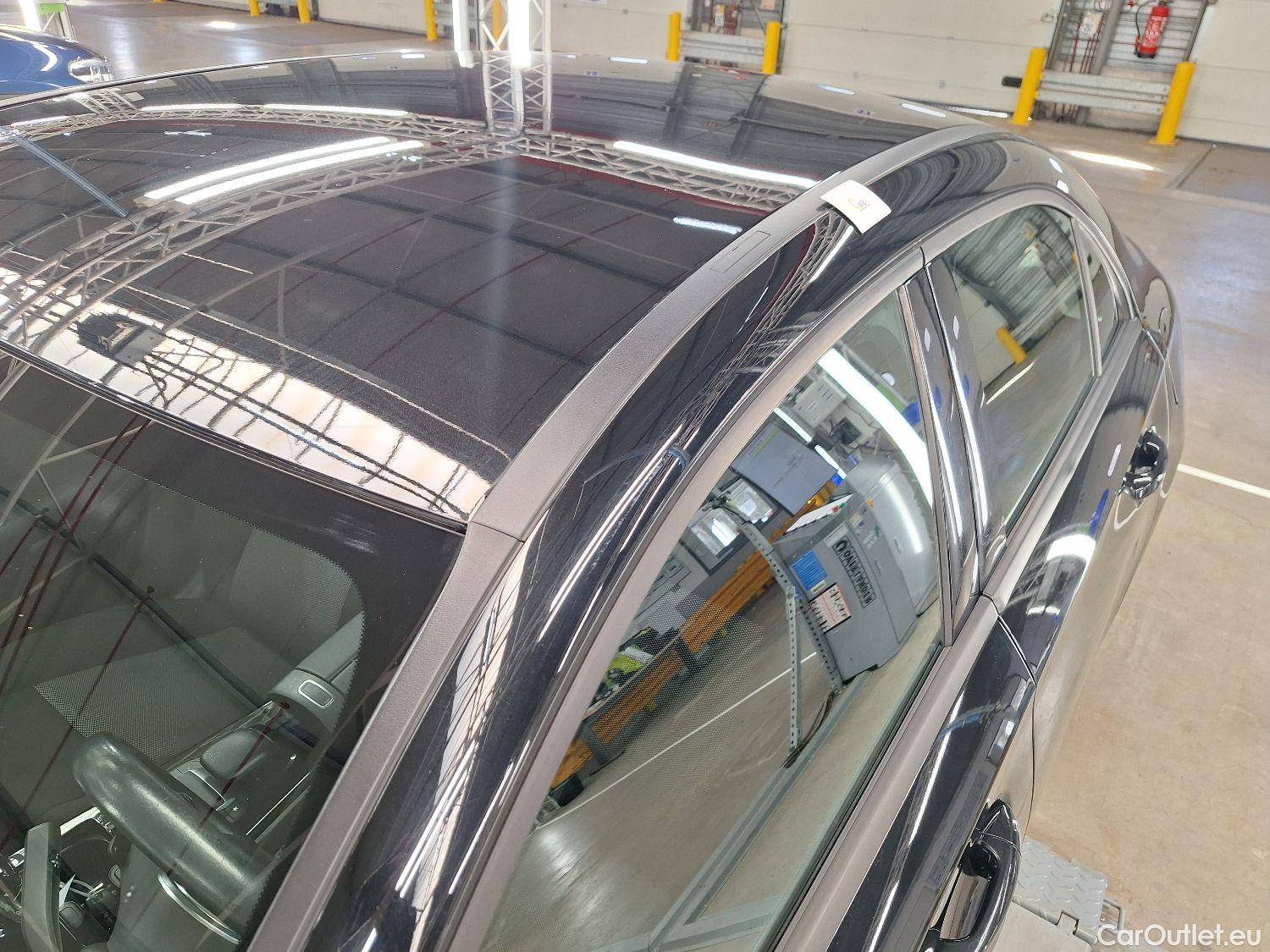  Mercedes  A-Klasse Mercedes, A-Class Berline '18, Mercedes-Benz  Limousine A 180d Business S #55