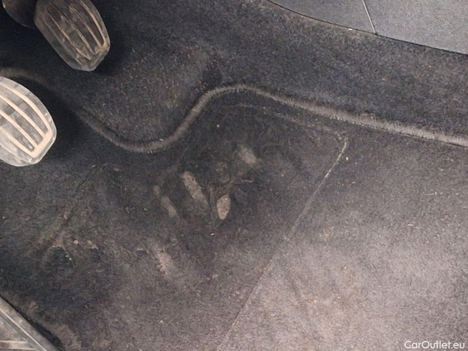  Peugeot  5008 Peugeot,  FL'20, Peugeot  1.5 BlueHDi 96kW S&S Allure 5d #48