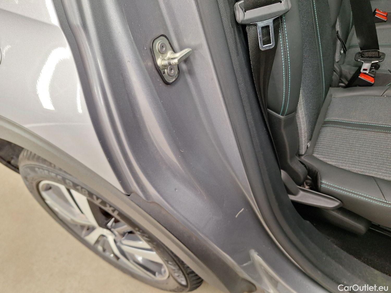  Peugeot  5008 Peugeot,  FL'20, Peugeot  1.5 BlueHDi 96kW S&S Allure 5d #62