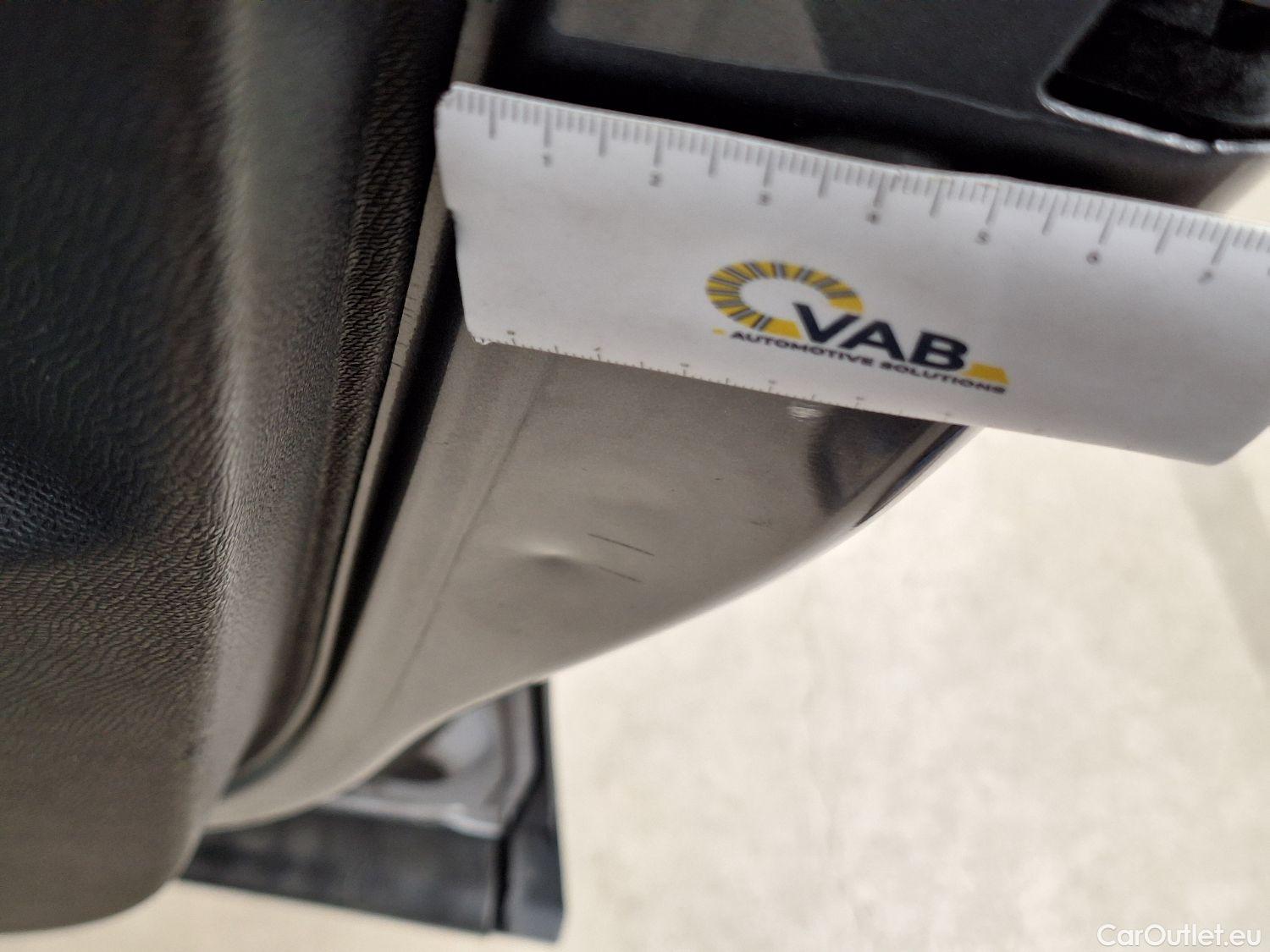  Peugeot  5008 Peugeot,  FL'20, Peugeot  1.5 BlueHDi 96kW S&S Allure 5d #32