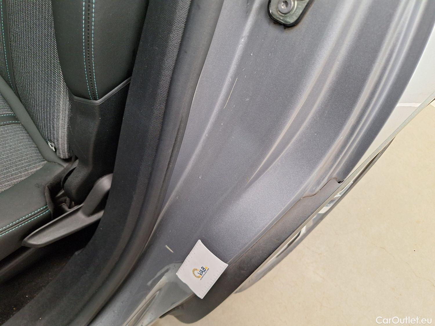  Peugeot  5008 Peugeot,  FL'20, Peugeot  1.5 BlueHDi 96kW S&S Allure 5d #45