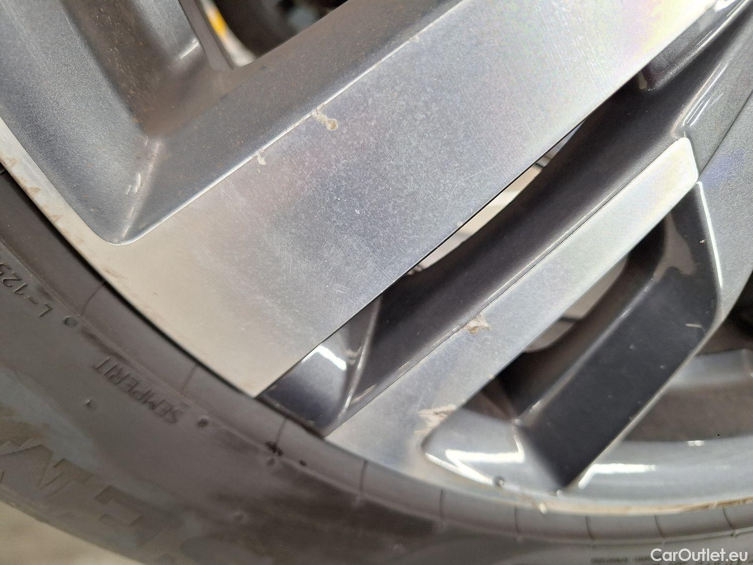  Peugeot  5008 Peugeot,  FL'20, Peugeot  1.5 BlueHDi 96kW S&S Allure 5d #2