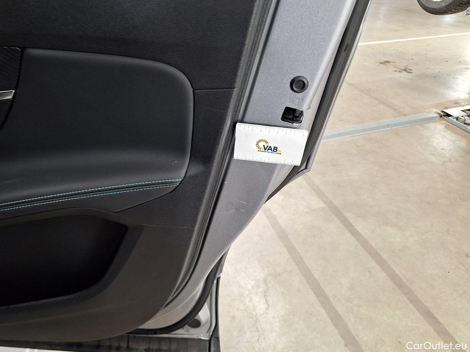  Peugeot  5008 Peugeot,  FL'20, Peugeot  1.5 BlueHDi 96kW S&S Allure 5d #31