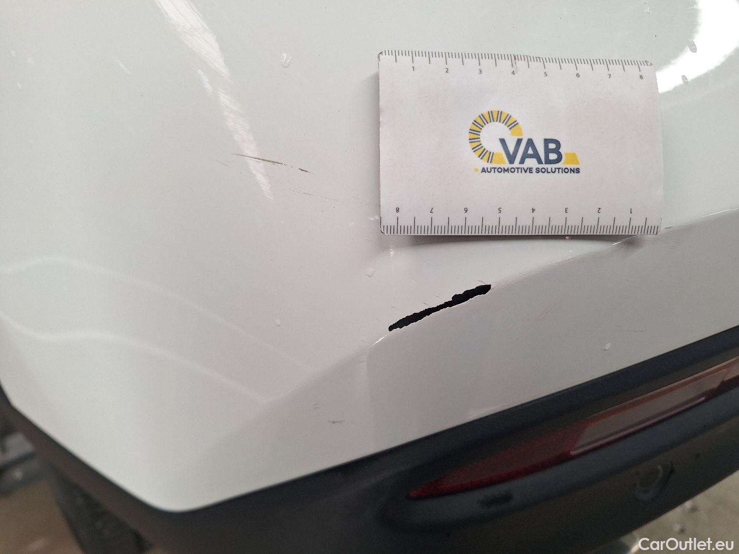  MG  EHS MG,  '20 PHEV, MG  1.5T Luxury 5d #15