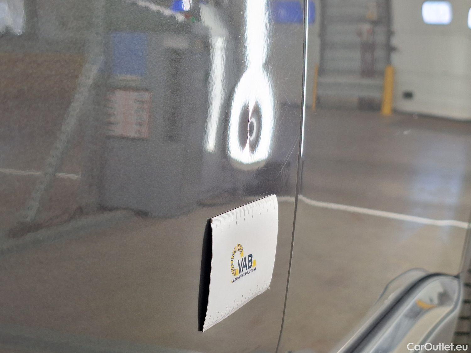  Peugeot  5008 Peugeot,  FL'20, Peugeot  1.5 BlueHDi 96kW S&S EAT8 GT Pack 5d #2