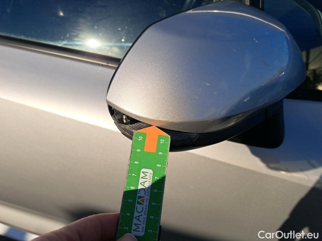  Toyota  Corolla TOYOTA  / 2019 / 5P / familiar 1.8 125H ACTIVE TECH E-CVT TOU SPORT #34