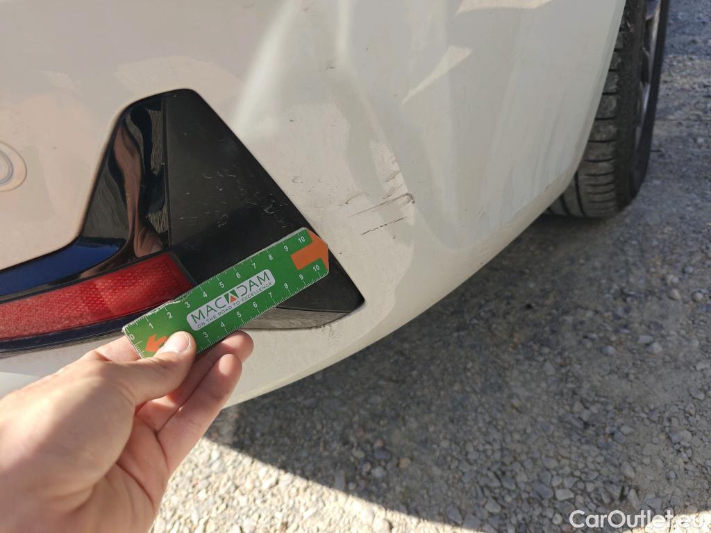  Bmw  Serie 3 BMW  / 2018 / 4P / sedán 320d Auto. #14