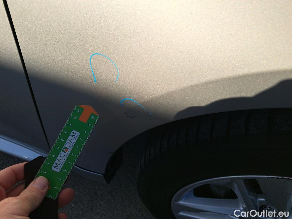  Toyota  Corolla TOYOTA  / 2019 / 5P / familiar 1.8 125H ACTIVE TECH E-CVT TOU SPORT #25