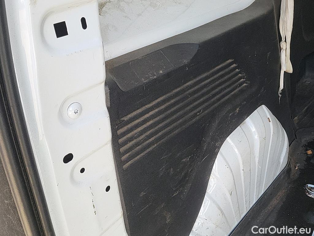  Citroen  Berlingo CITROEN  / 2018 / 3P / furgón derivado de turismo Talla M BlueHDi 100 CONTROL #18