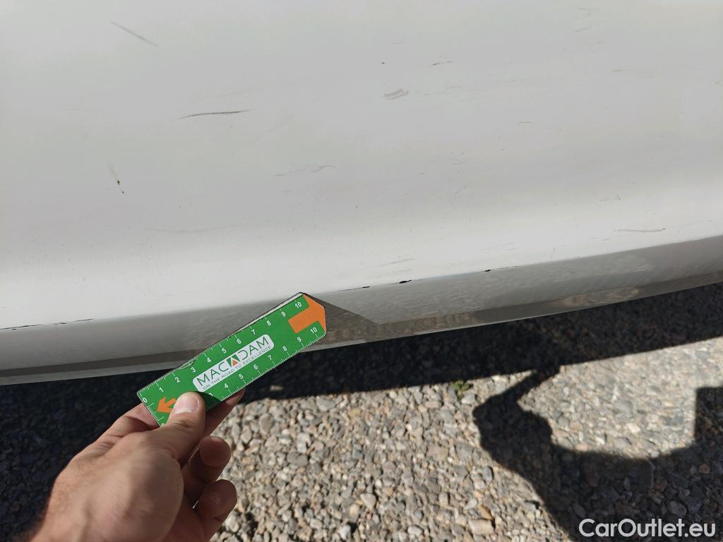  Bmw  Serie 3 BMW  / 2018 / 4P / sedán 320d Auto. #16