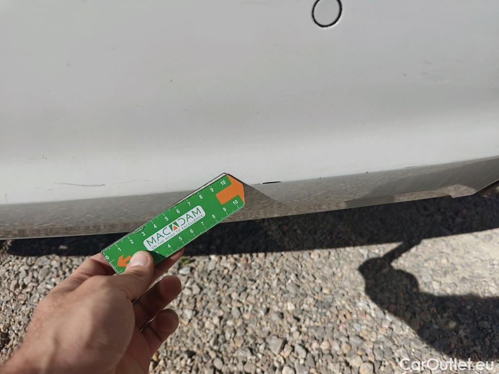  Bmw  Serie 3 BMW  / 2018 / 4P / sedán 320d Auto. #15