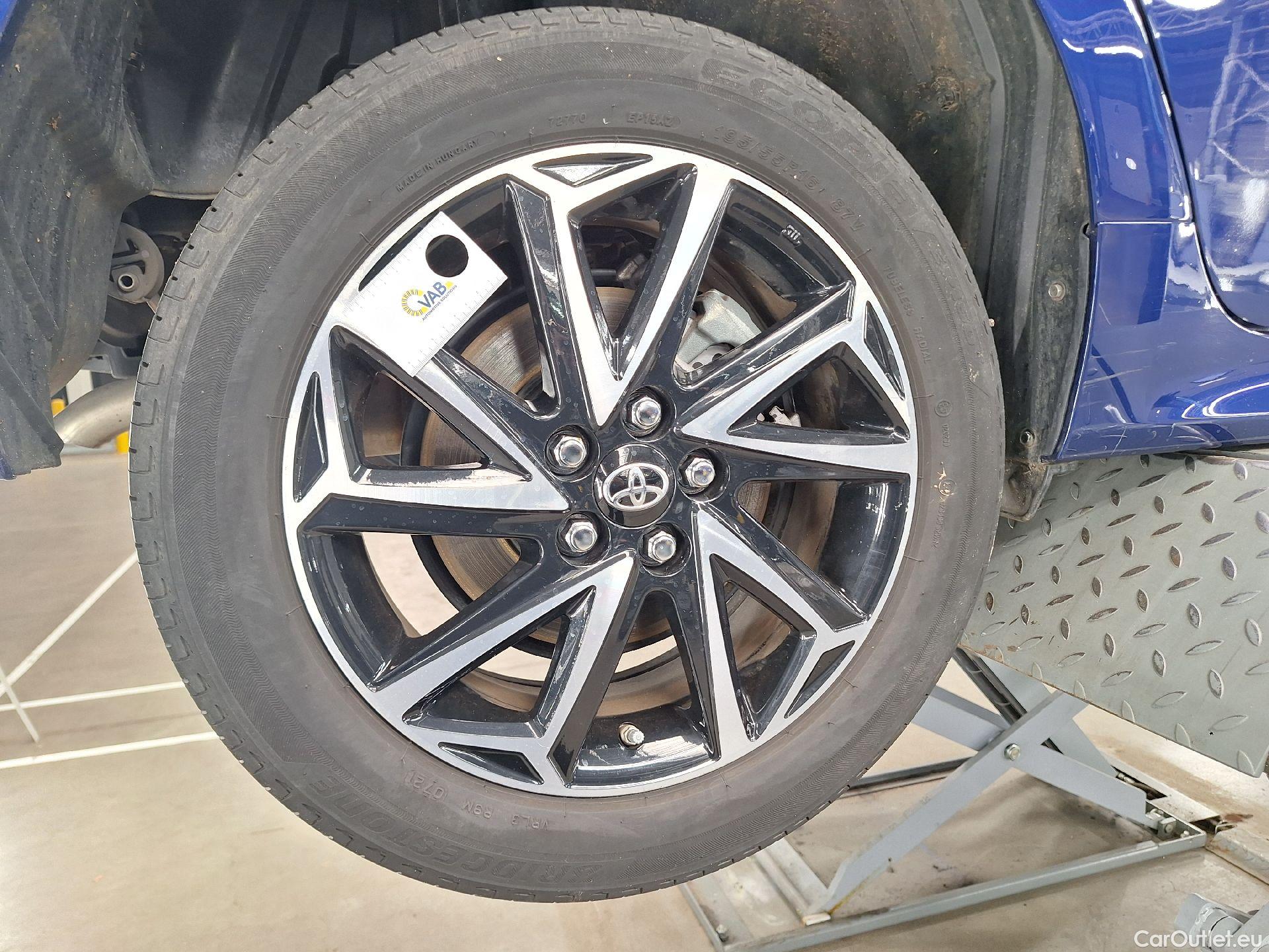  Toyota  Yaris Toyota,  '20, Toyota  1.5 VVT-i Hybrid Iconic e-CVT 5d #64