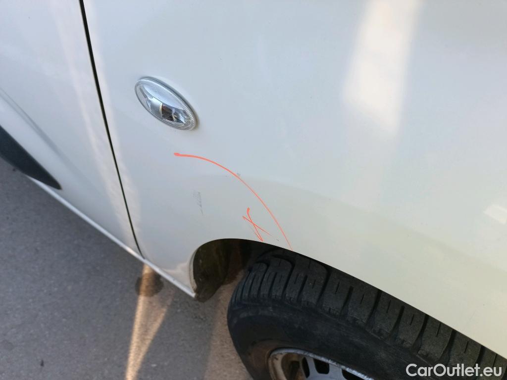  Peugeot  Partner PEUGEOT  / 2018 / 3P / furgón derivado de turismo Pro Standard 600kg BlueHDi 73kW (AC) #28