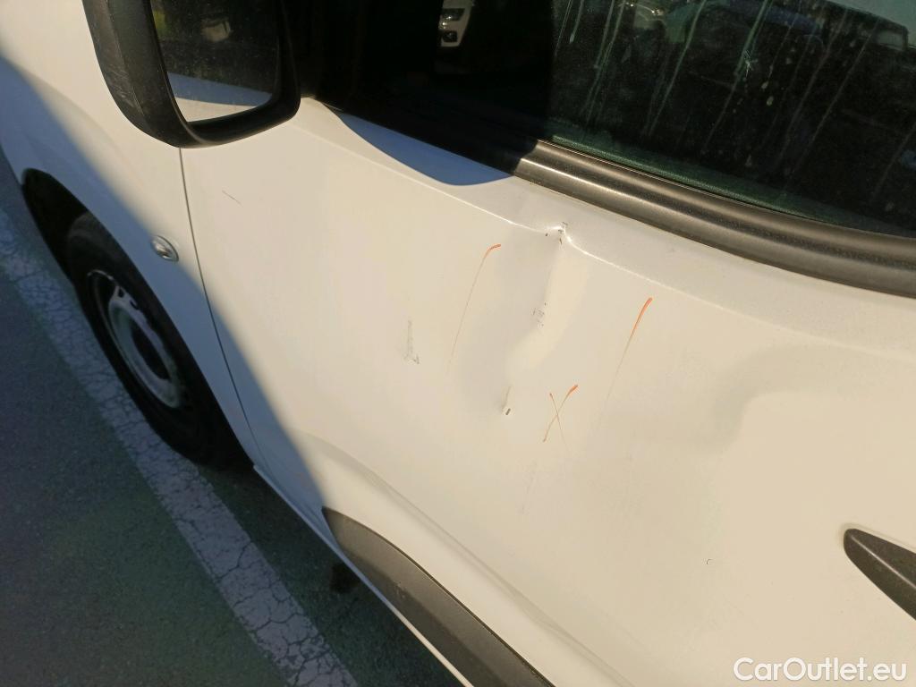  Peugeot  Partner PEUGEOT  / 2018 / 3P / furgón derivado de turismo Pro Standard 600kg BlueHDi 73kW (AC) #19