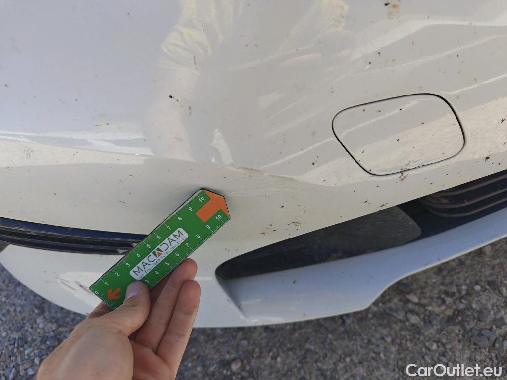  Bmw  Serie 3 BMW  / 2018 / 4P / sedán 320d Auto. #23