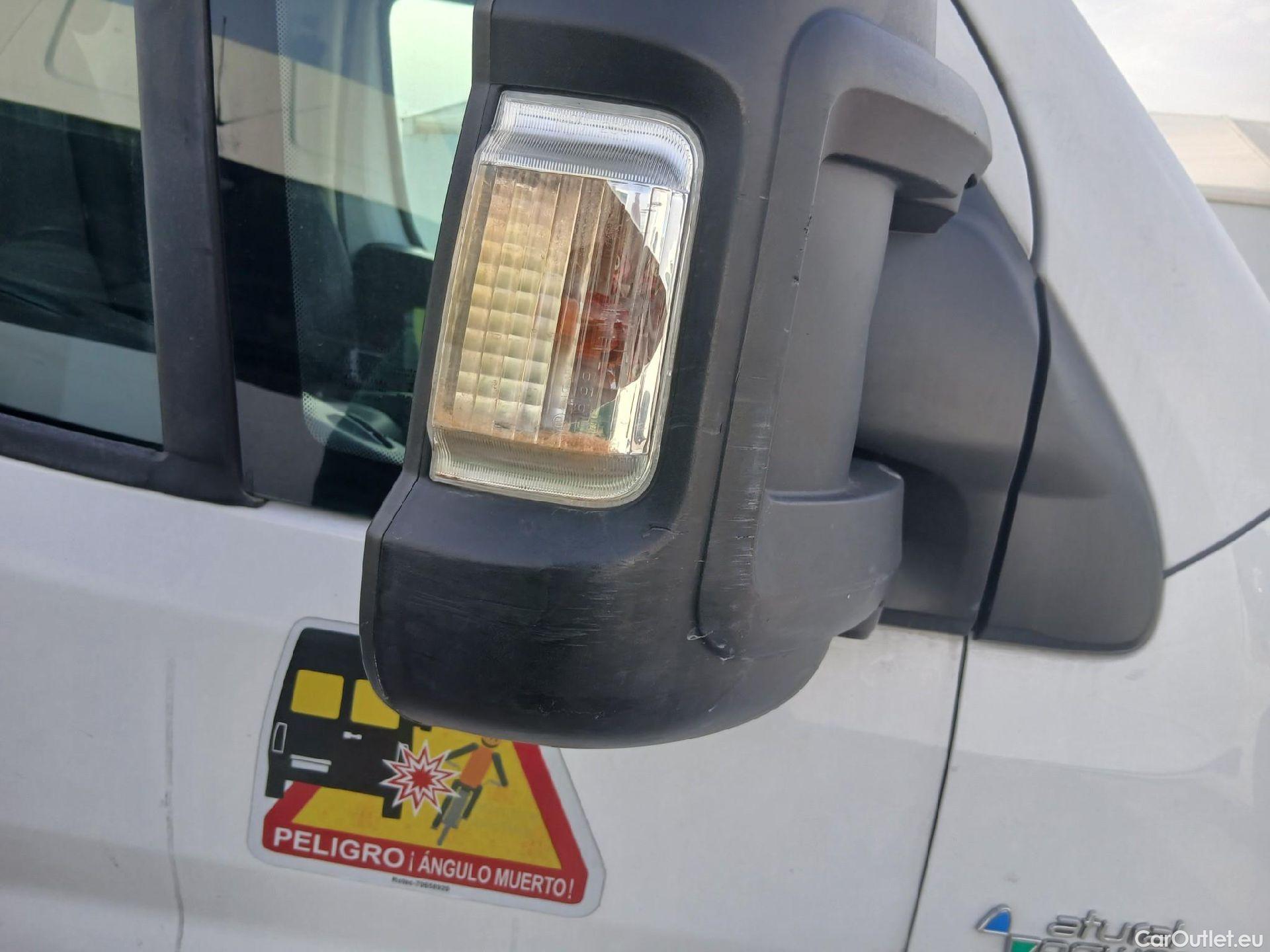  Fiat  Ducato FIAT  / 2014 / 4P / furgón Furgón 35 Medio 100kW Natural Power #68