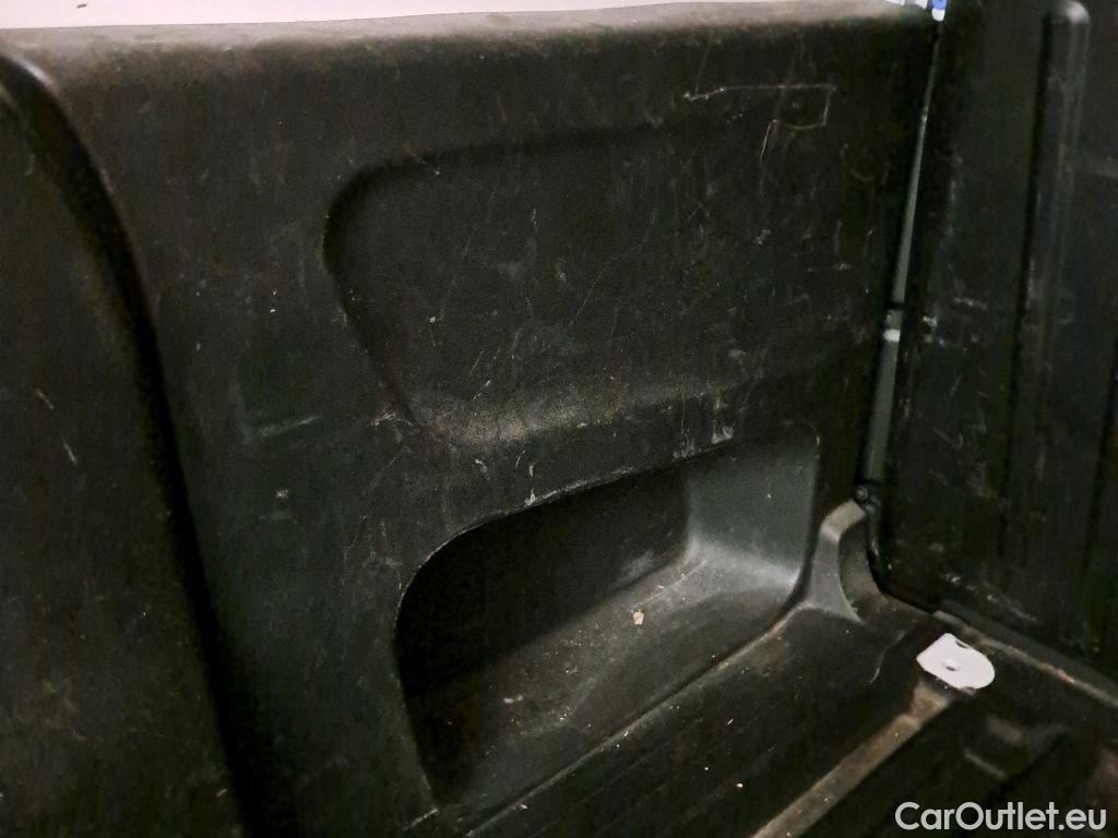  Citroen  Berlingo CITROEN  / 2018 / 3P / furgón derivado de turismo Talla M BlueHDi 100 CONTROL (AC2) #40