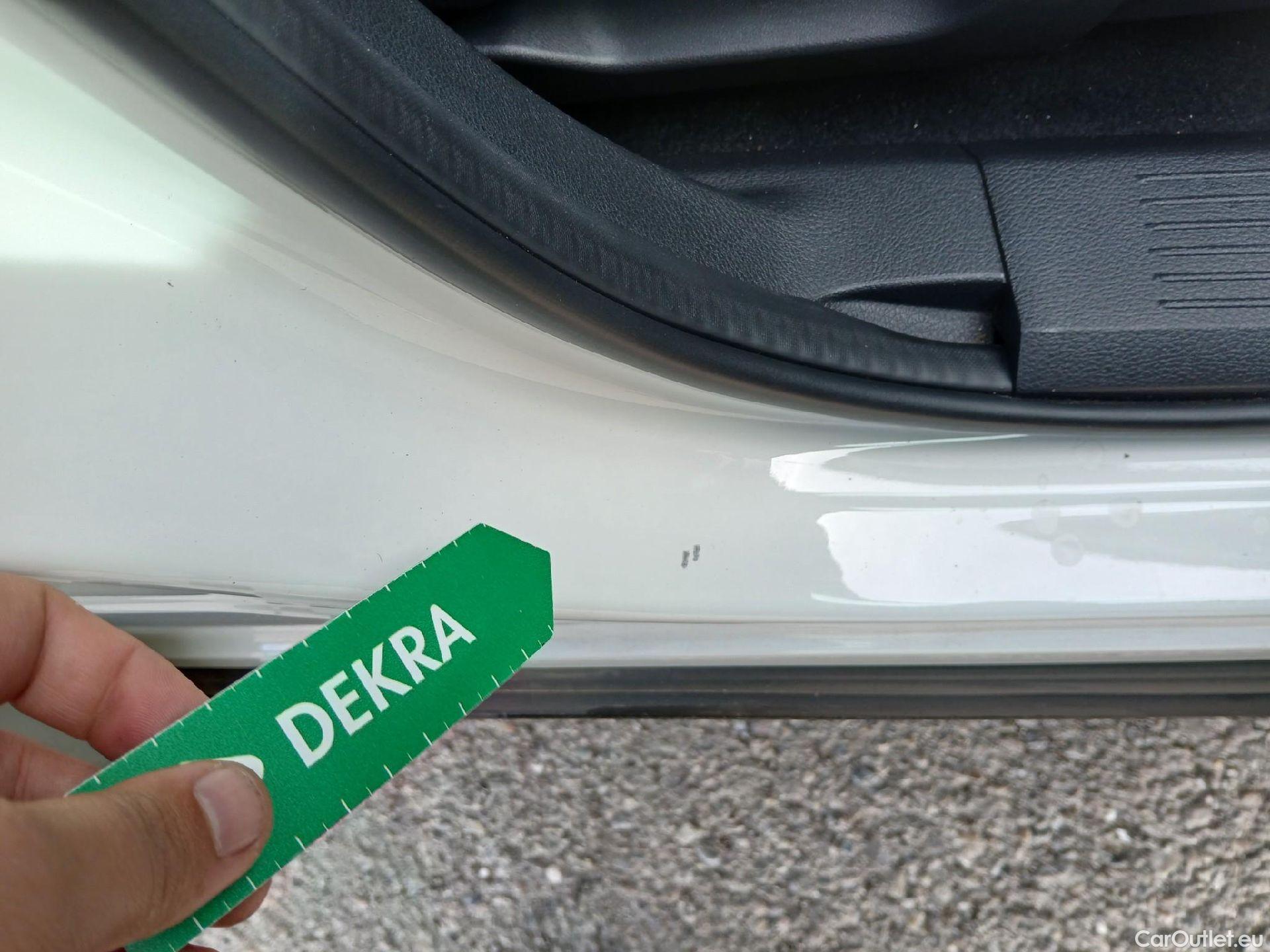  Nissan  Qashqai NISSAN  / 2021 / 5P / todoterreno DIG-T 116kW (158CV) mHEV Xtronic Acenta (AC2) #2