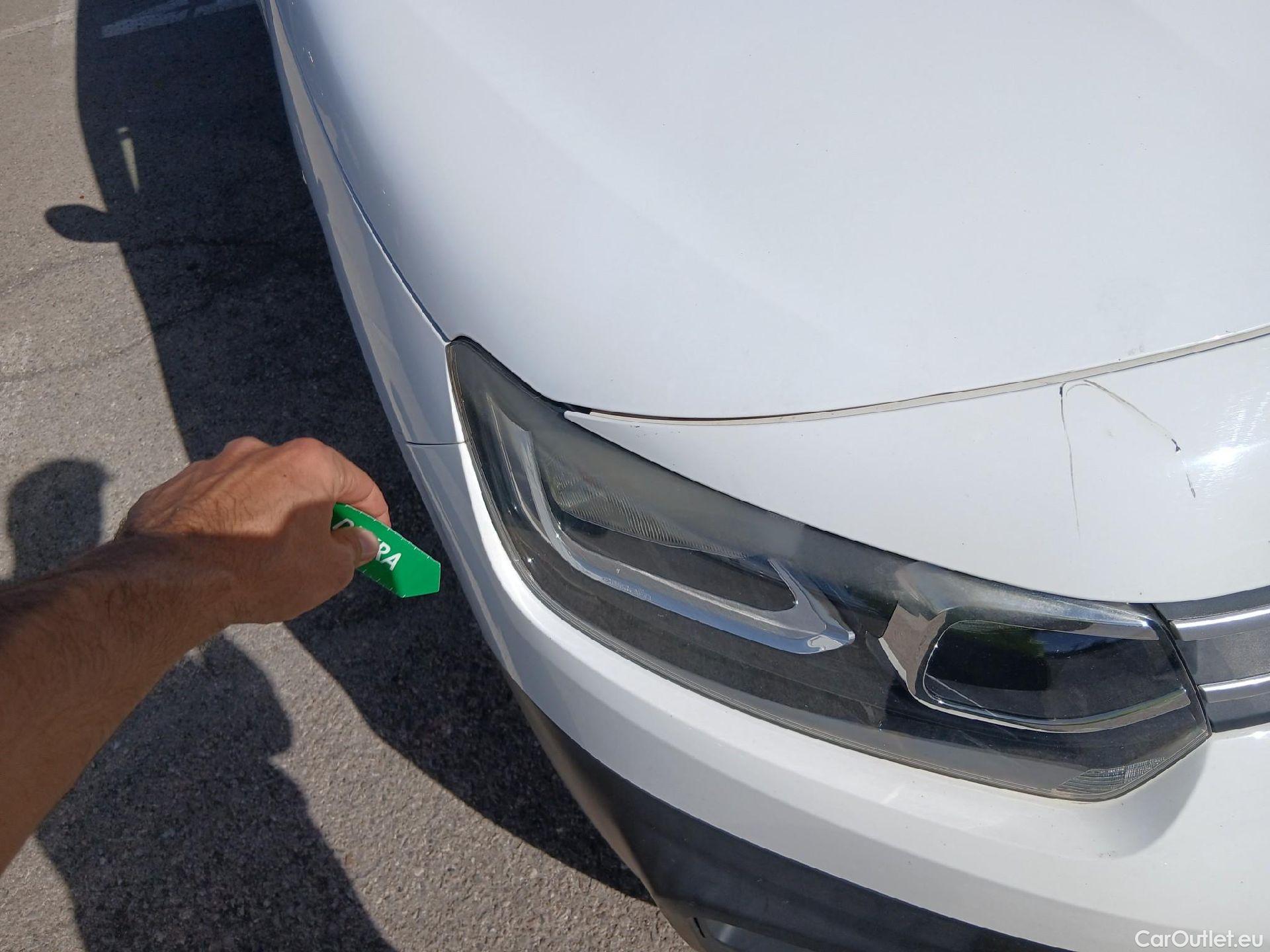  Citroen  Berlingo CITROEN  / 2018 / 4P / combi Talla M BlueHDi 100 LIVE (AC) #2