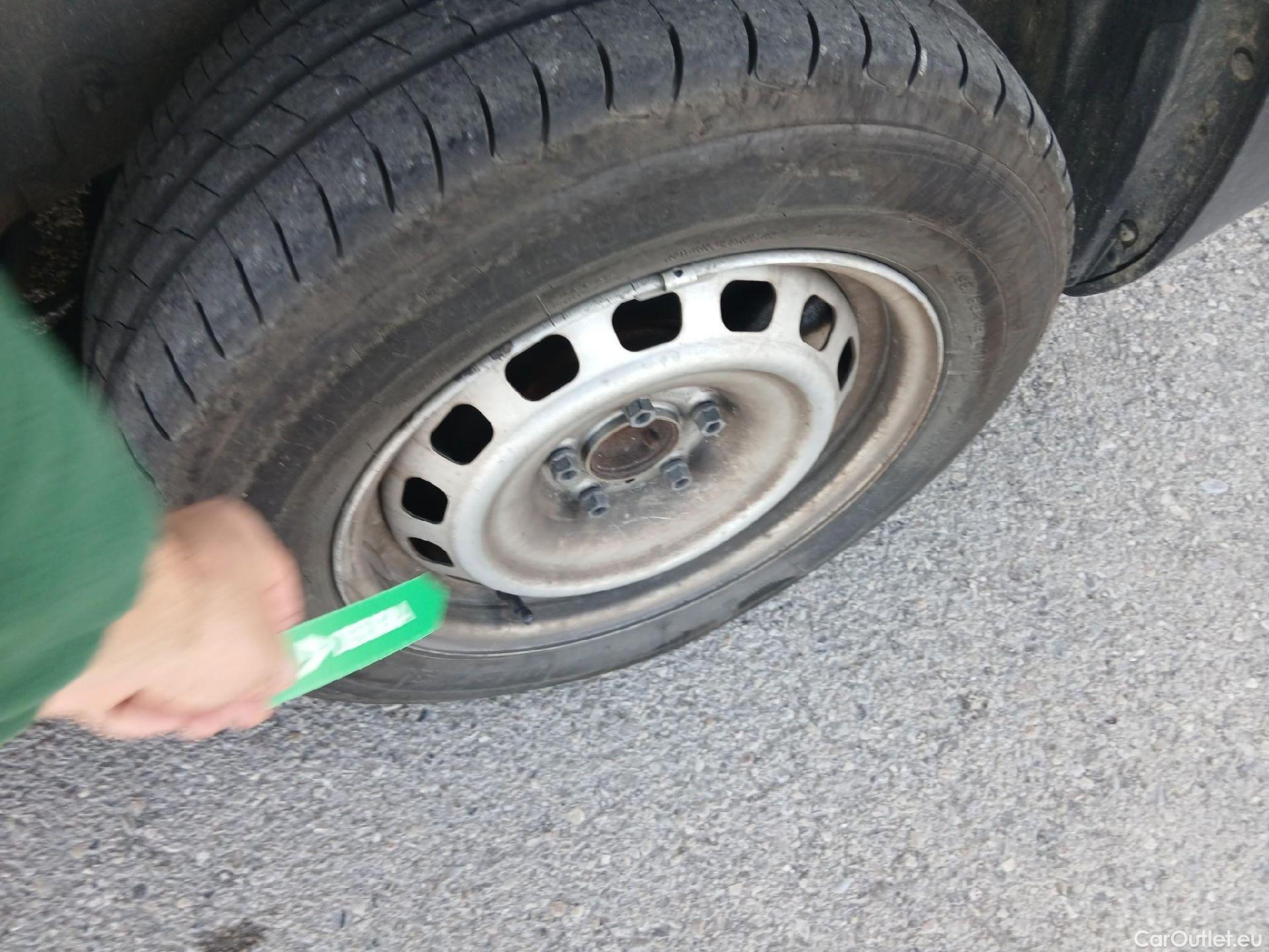  Toyota  Proace TOYOTA  City/2020/4P/furgón derivado de turismo 1.5D 75kW (100CV) GX 650kg Media #20
