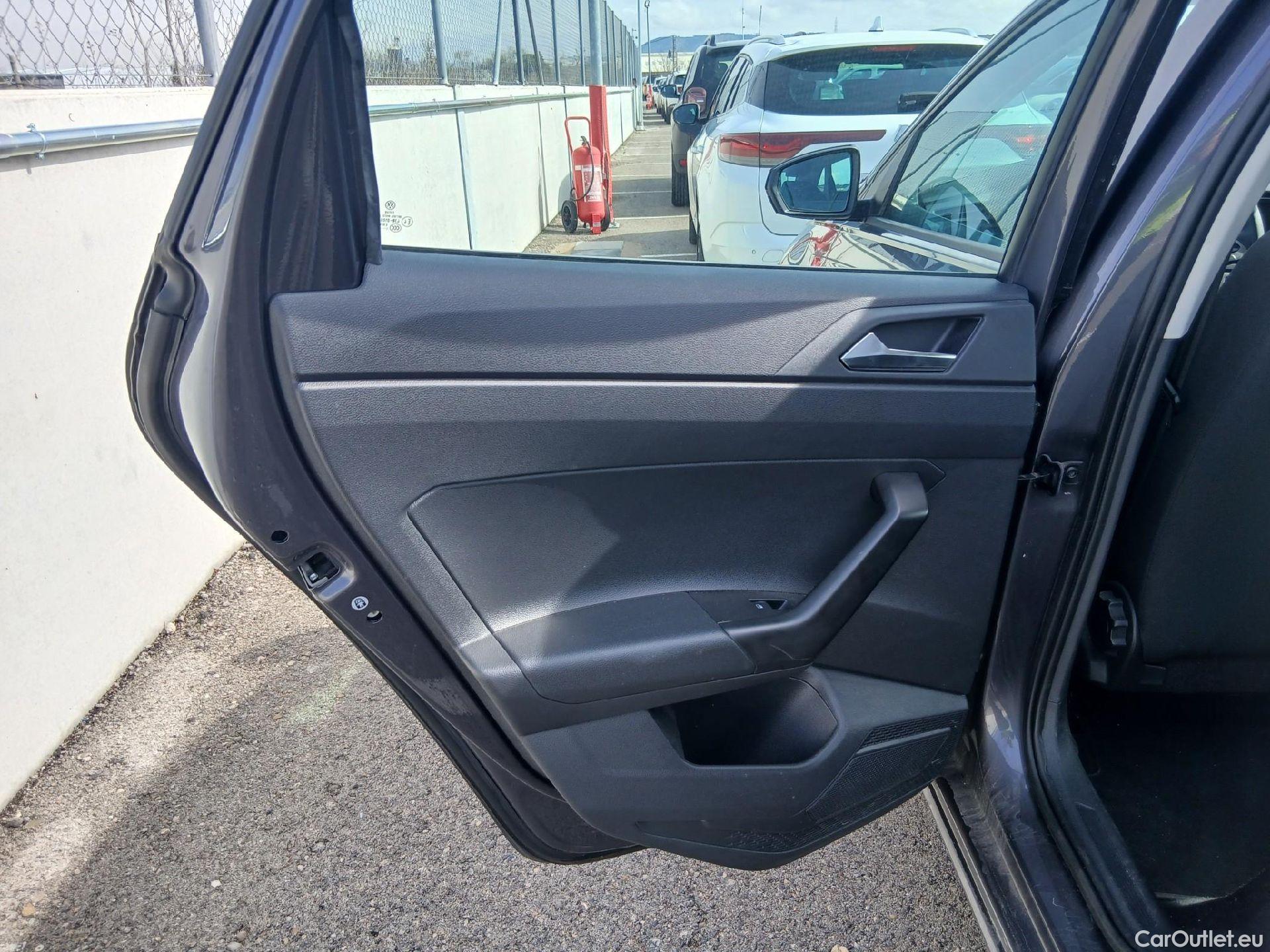  Volkswagen  Polo VOLKSWAGEN  / 2021 / 5P / berlina con portón  1.0 TSI 70kW (95CV) #25