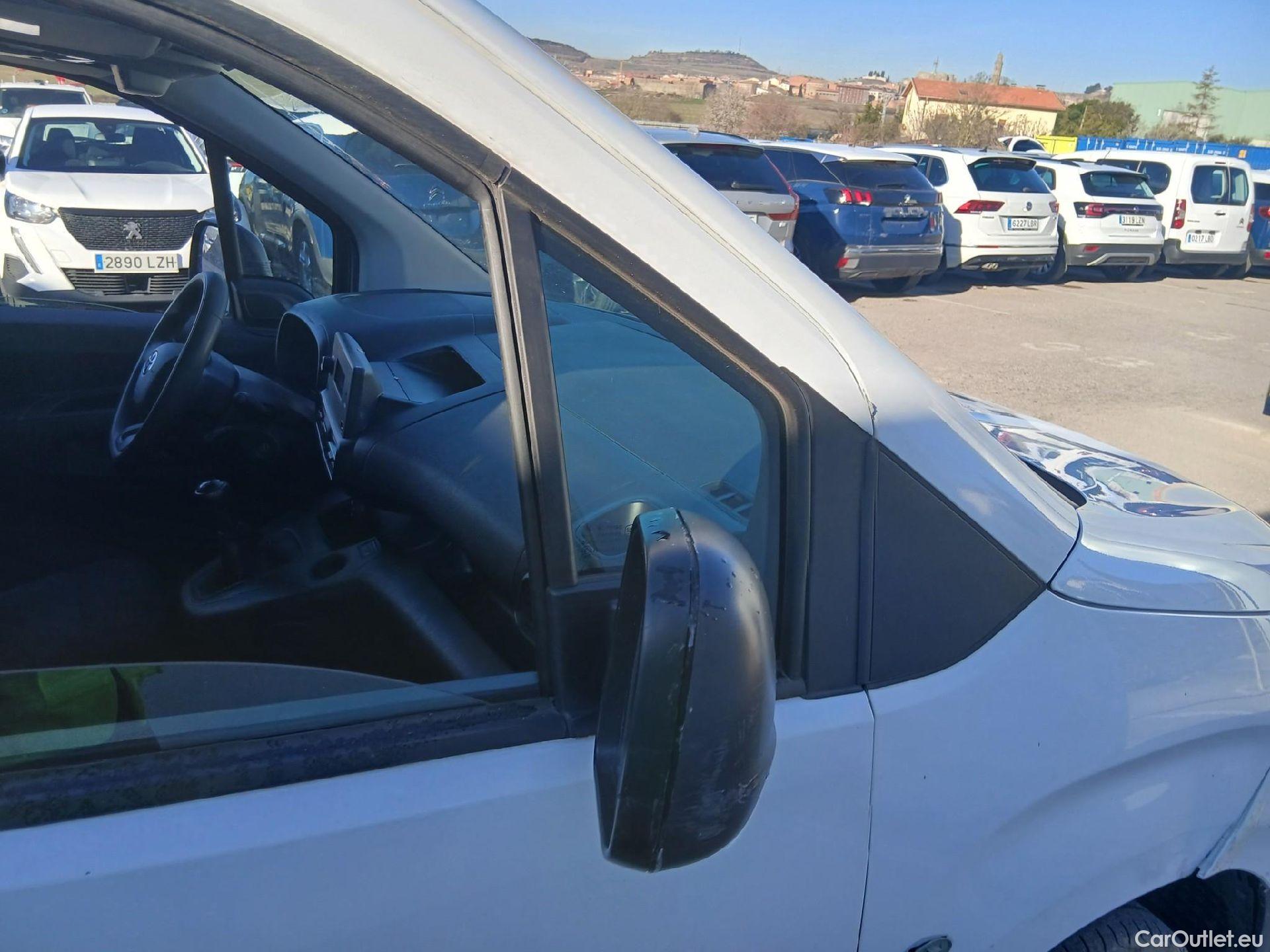  Toyota  Proace TOYOTA  City/2020/4P/furgón derivado de turismo 1.5D 75kW (100CV) GX 650kg Media #46