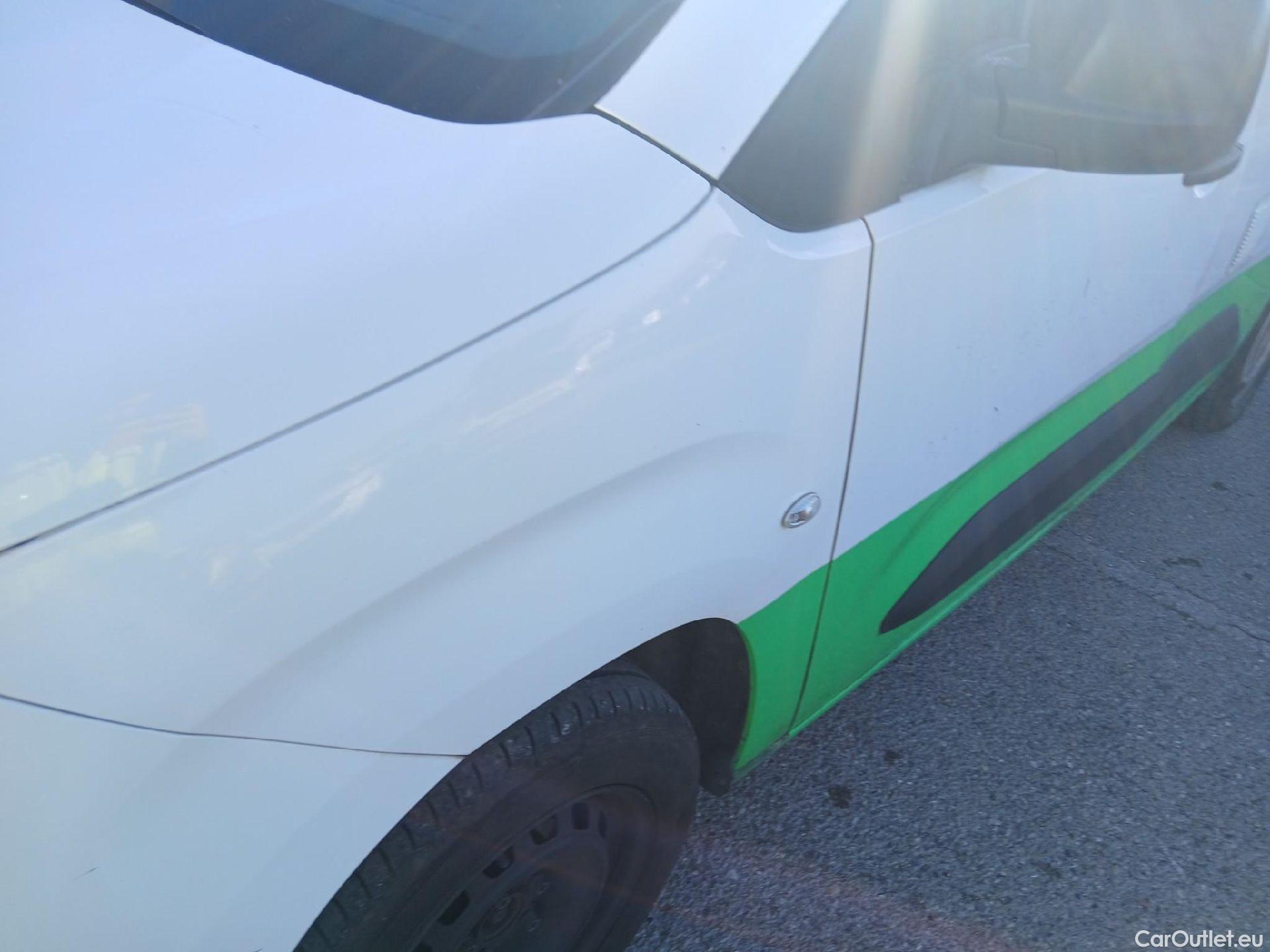  Toyota  Proace TOYOTA  City/2020/4P/furgón derivado de turismo 1.5D 75kW (100CV) GX 650kg Media #8