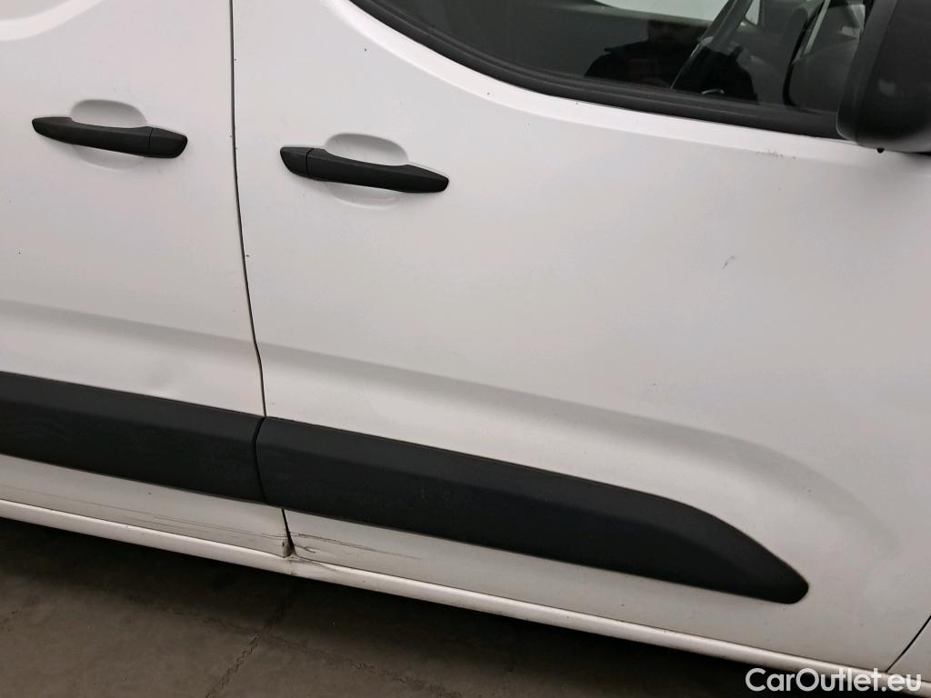  Citroen  Berlingo CITROEN  / 2018 / 3P / furgón derivado de turismo Talla M BlueHDi 100 CONTROL (AC2) #33