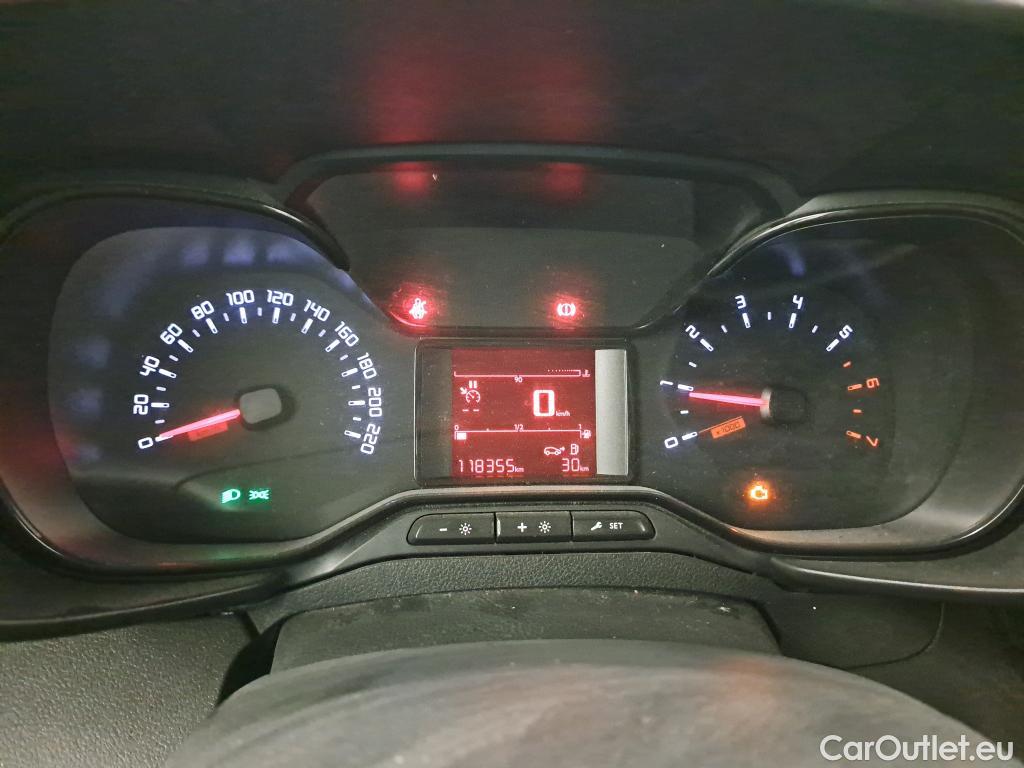  Citroen  Berlingo CITROEN  / 2018 / 3P / furgón derivado de turismo Talla M BlueHDi 100 CONTROL (AC2) #96