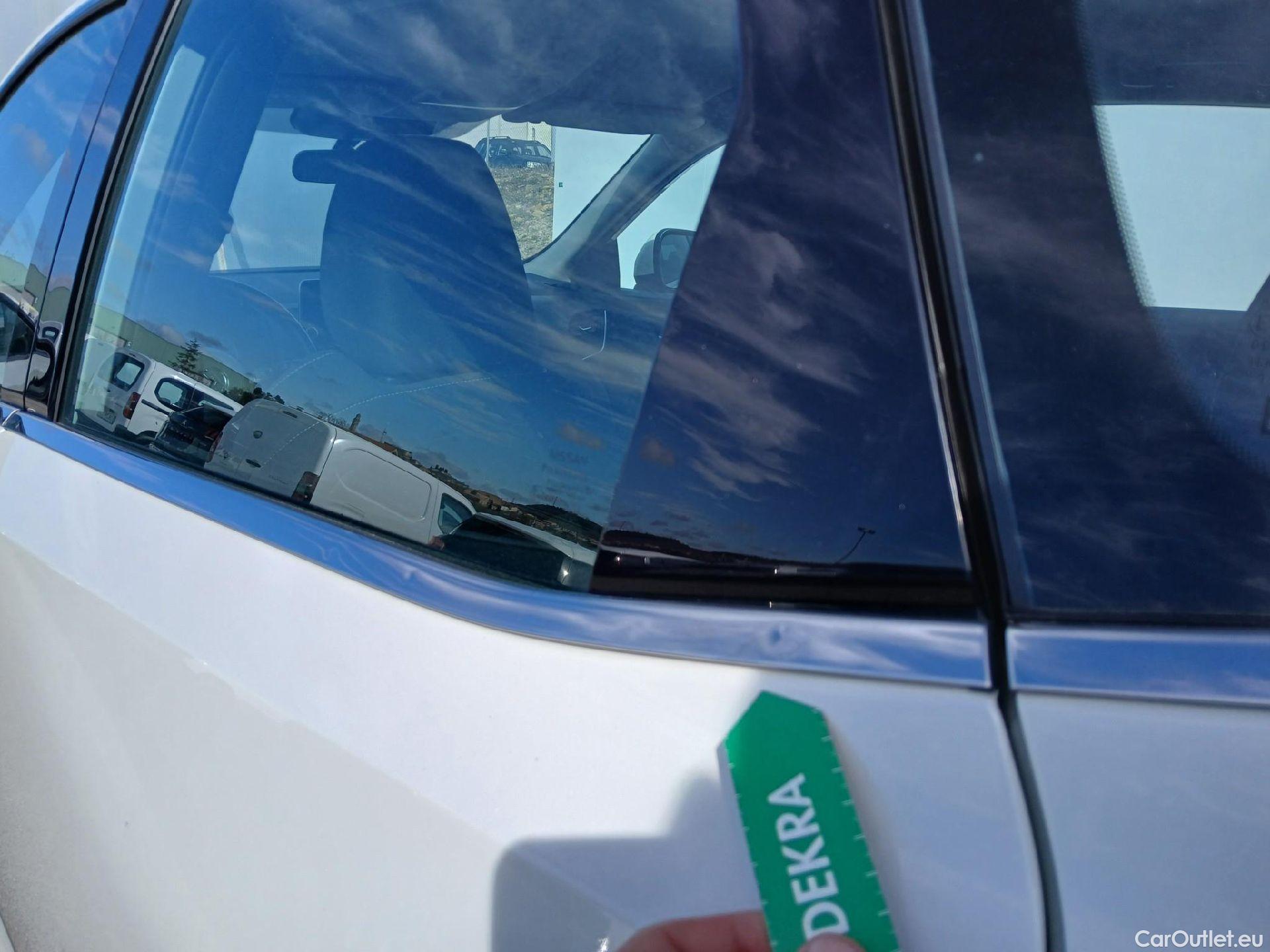  Nissan  Qashqai NISSAN  / 2021 / 5P / todoterreno DIG-T 116kW (158CV) mHEV Xtronic Acenta (AC2) #13