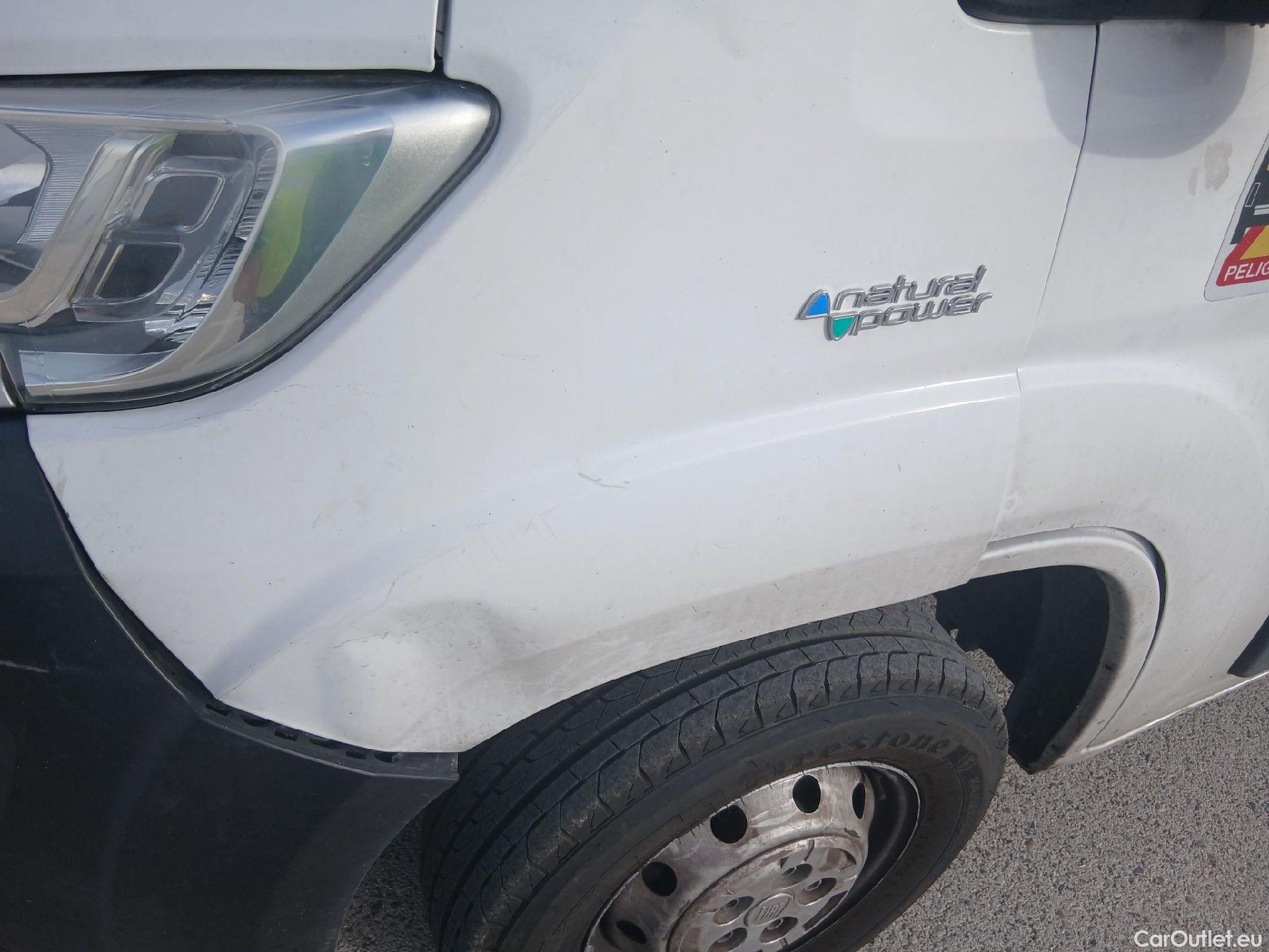  Fiat  Ducato FIAT  / 2014 / 4P / furgón Furgón 35 Medio 100kW Natural Power #24