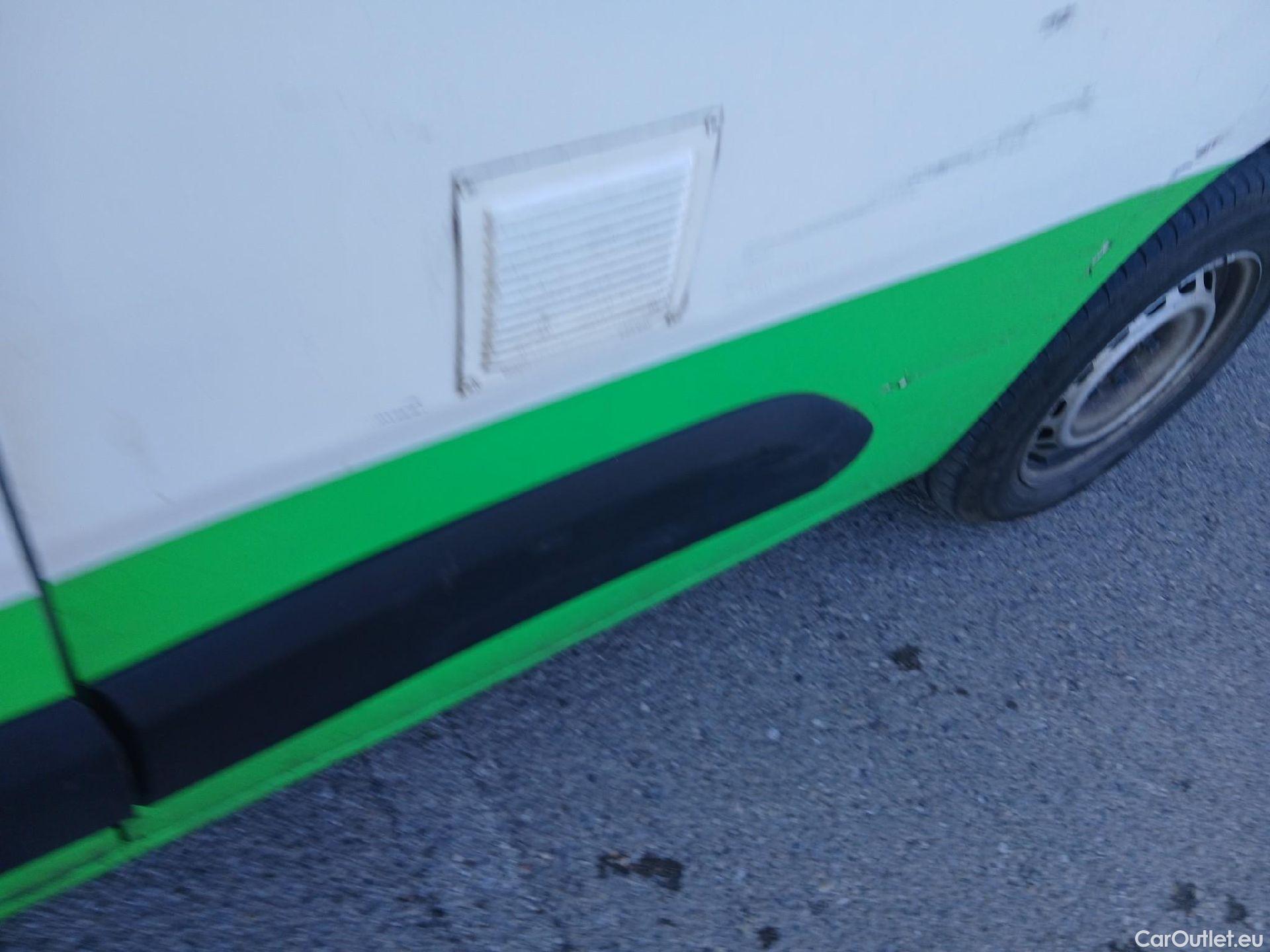  Toyota  Proace TOYOTA  City/2020/4P/furgón derivado de turismo 1.5D 75kW (100CV) GX 650kg Media #18