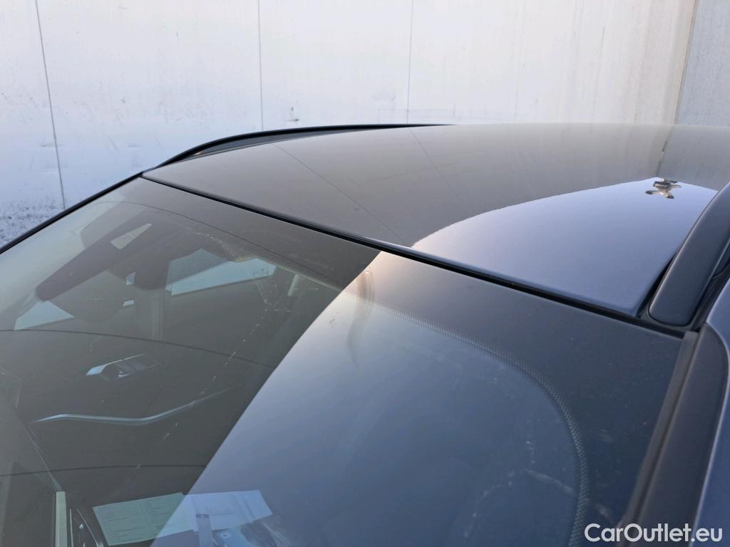  Bmw  Serie 3 BMW  / 2019 / 5P / familiar 318d Auto.Touring #1