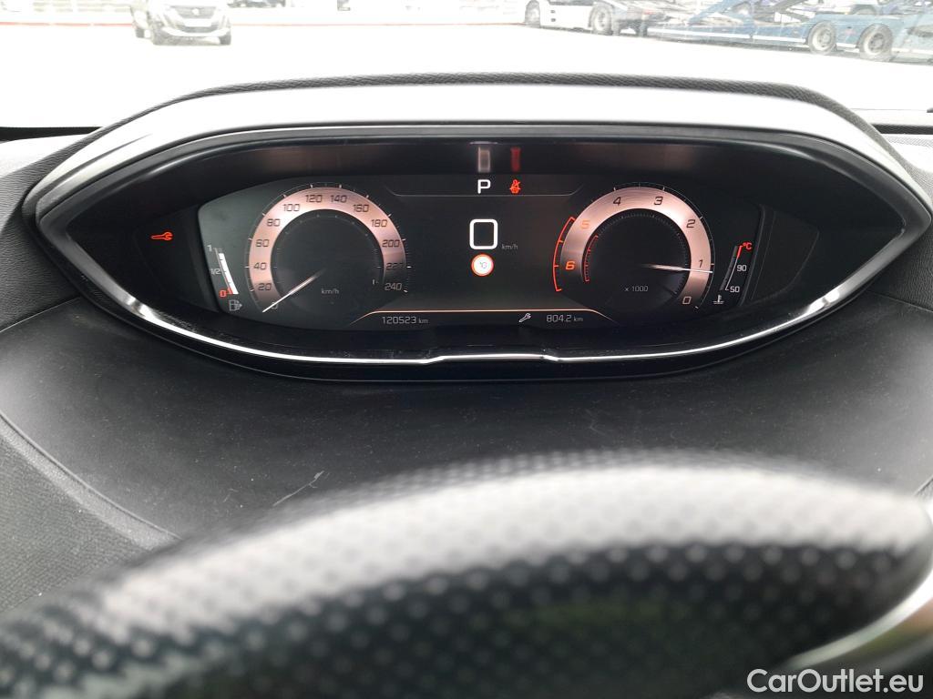  Peugeot  3008 PEUGEOT  / 2020 / 5P / todoterreno 1.5 BlueHDi 96kW S&S GT EAT8 #22