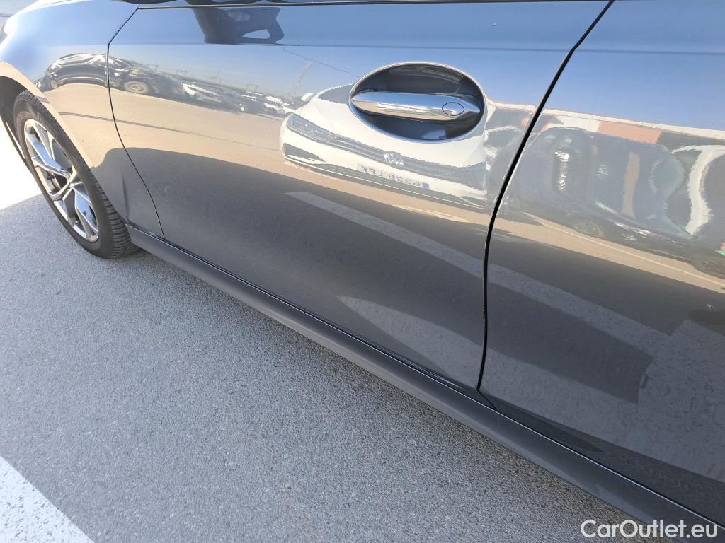  Bmw  Serie 3 BMW  / 2019 / 5P / familiar 318d Auto.Touring #14