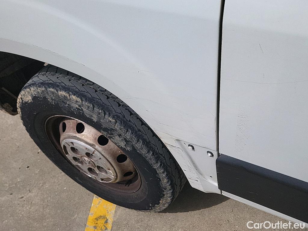  Peugeot  Boxer PEUGEOT  / 2014 / 4P / furgón Pack 330 L1 H1 BHDI 88kW(120CV) S&S 6 V. #30