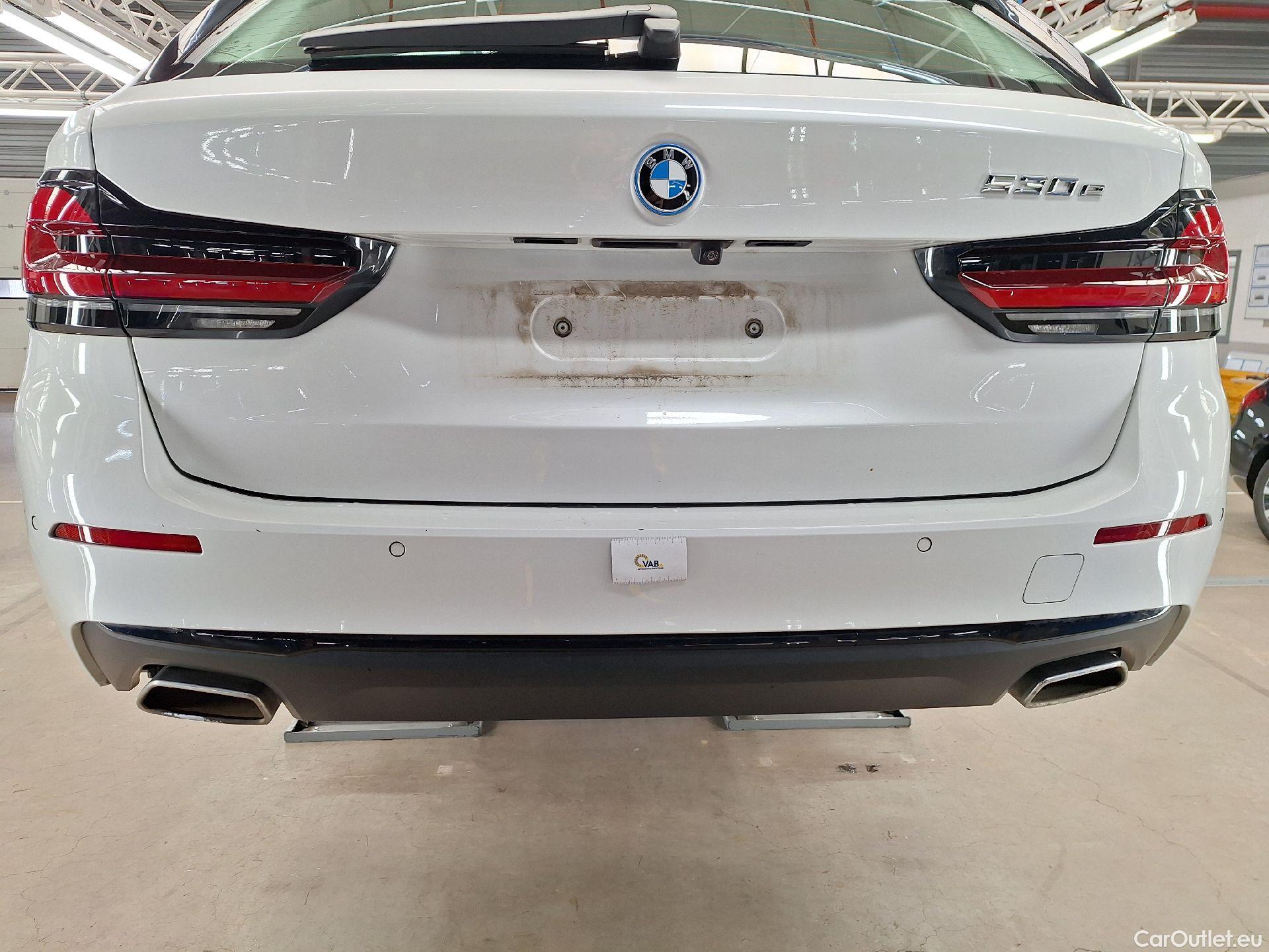  Bmw  Serie 5 BMW, 5-ser To FL'20 PHEV, BMW 5 Reeks Touring 530e Auto 5d #11