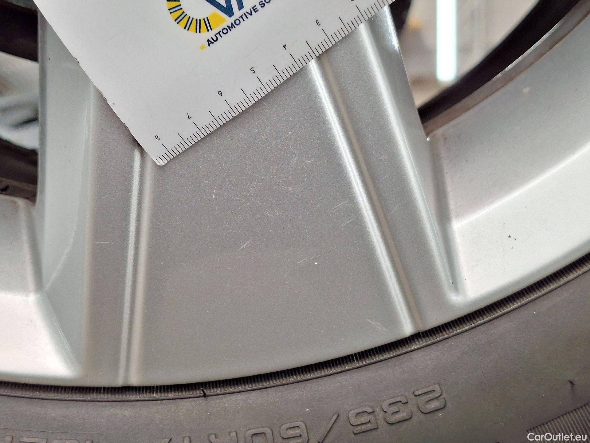  Volvo  XC 40 Volvo, XC40 '17, Volvo XC40 T2 Momentum Core 5d #26