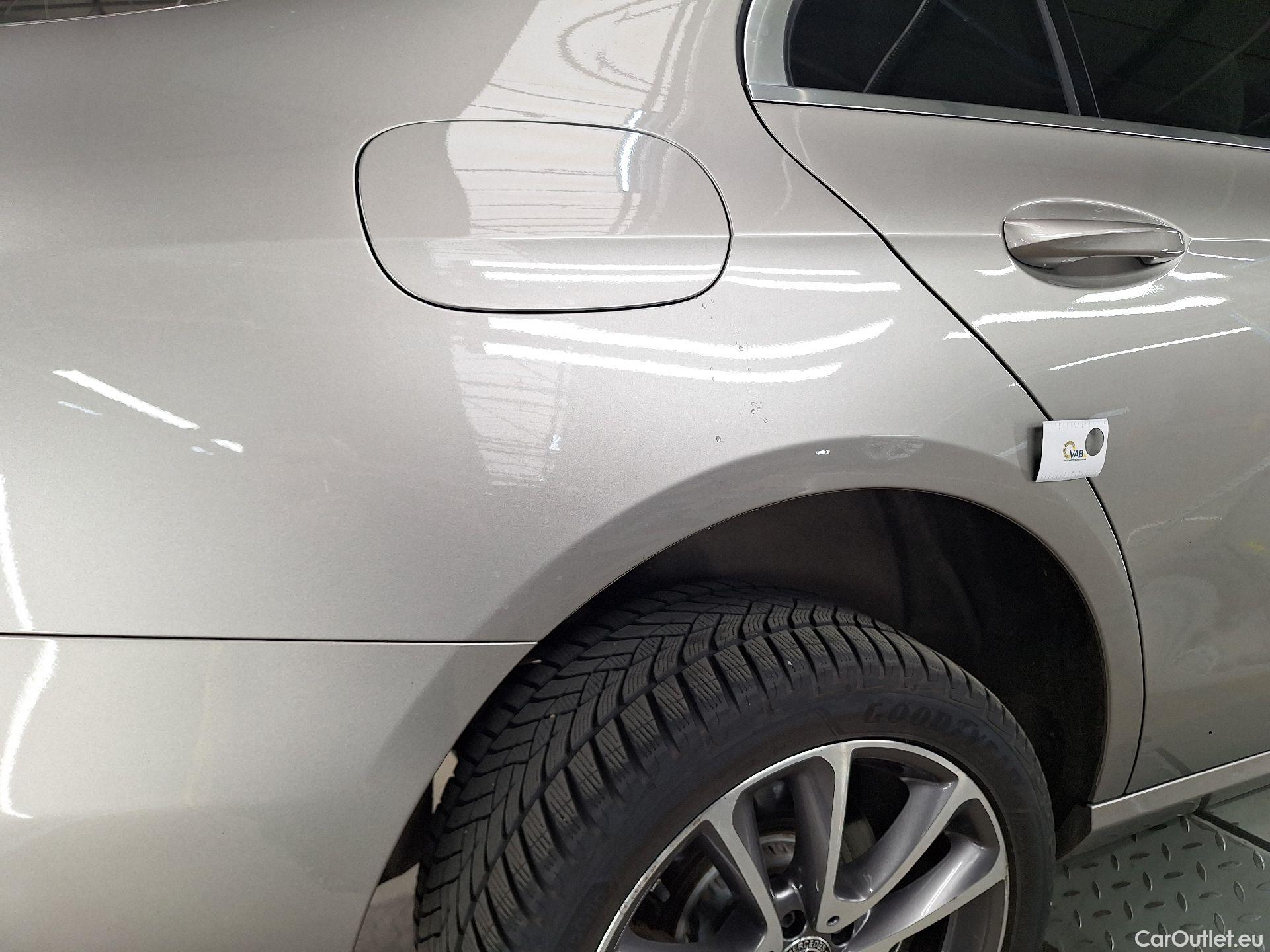  Mercedes  E-Klasse Mercedes, E-Class FL'20 PHEV, Mercedes-Benz  Berline E 300 de 4MATIC Bus #32