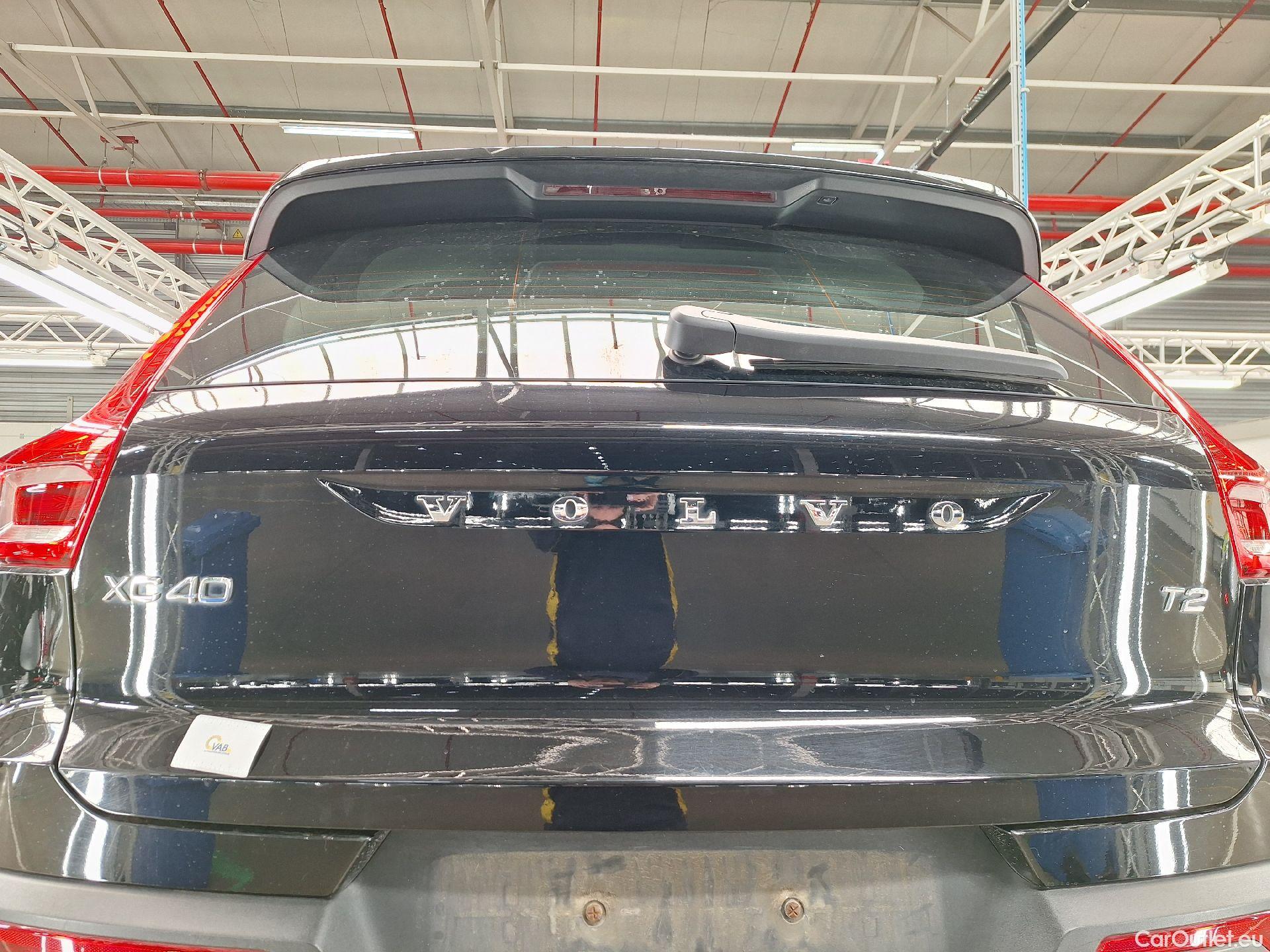  Volvo  XC 40 Volvo, XC40 '17, Volvo XC40 T2 Momentum Core 5d #32