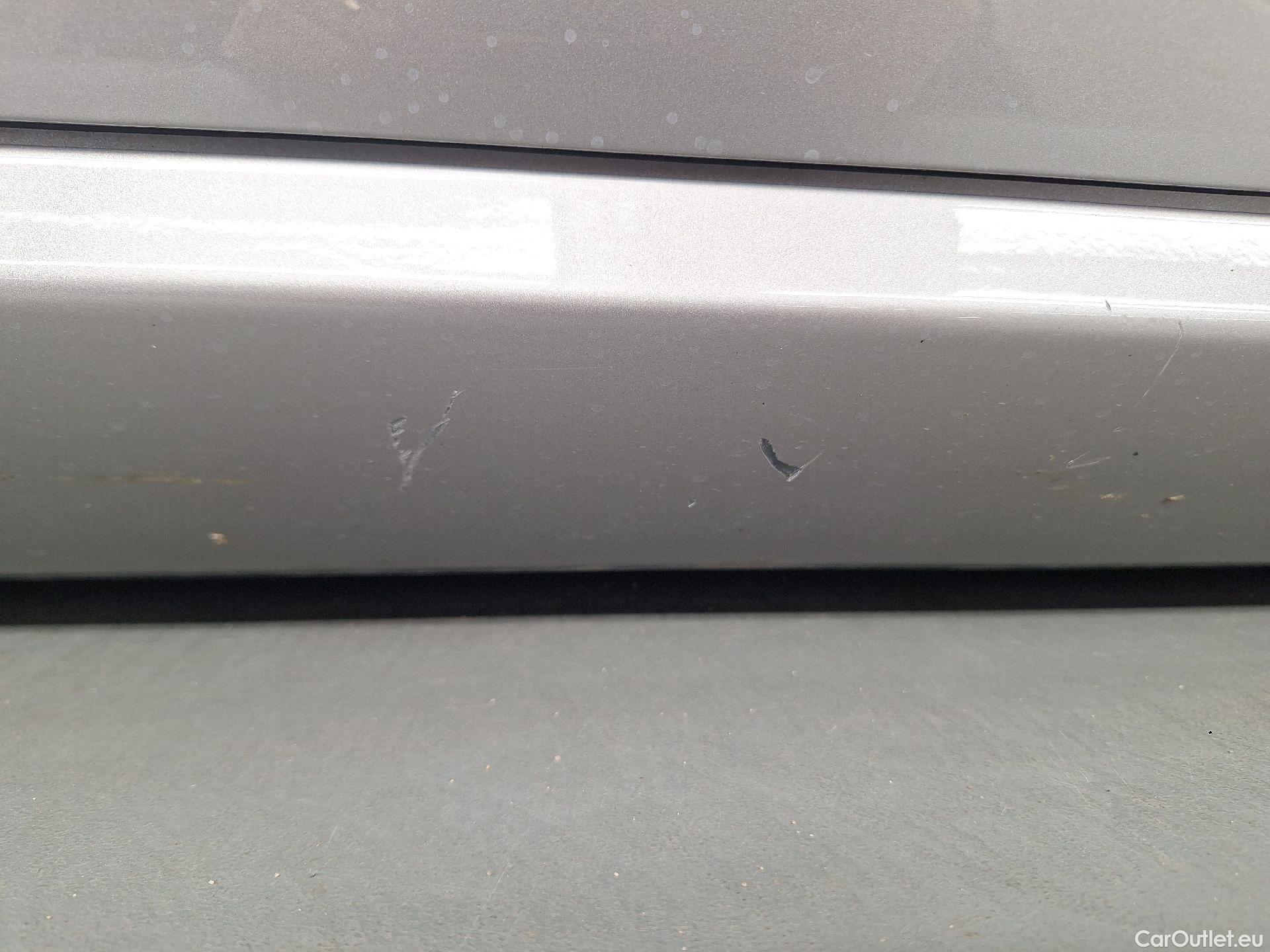  Mercedes  E-Klasse Mercedes, E-Class FL'20 PHEV, Mercedes-Benz  Berline E 300 de 4MATIC Bus #50