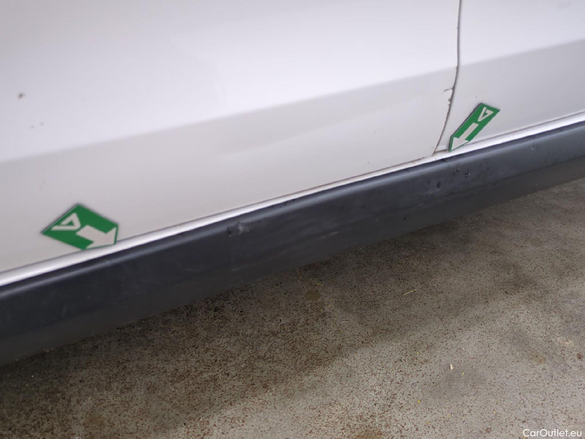  Citroen  C3  Société Feel 1.5 BlueHDI 100CV BVM5 E6dT #30