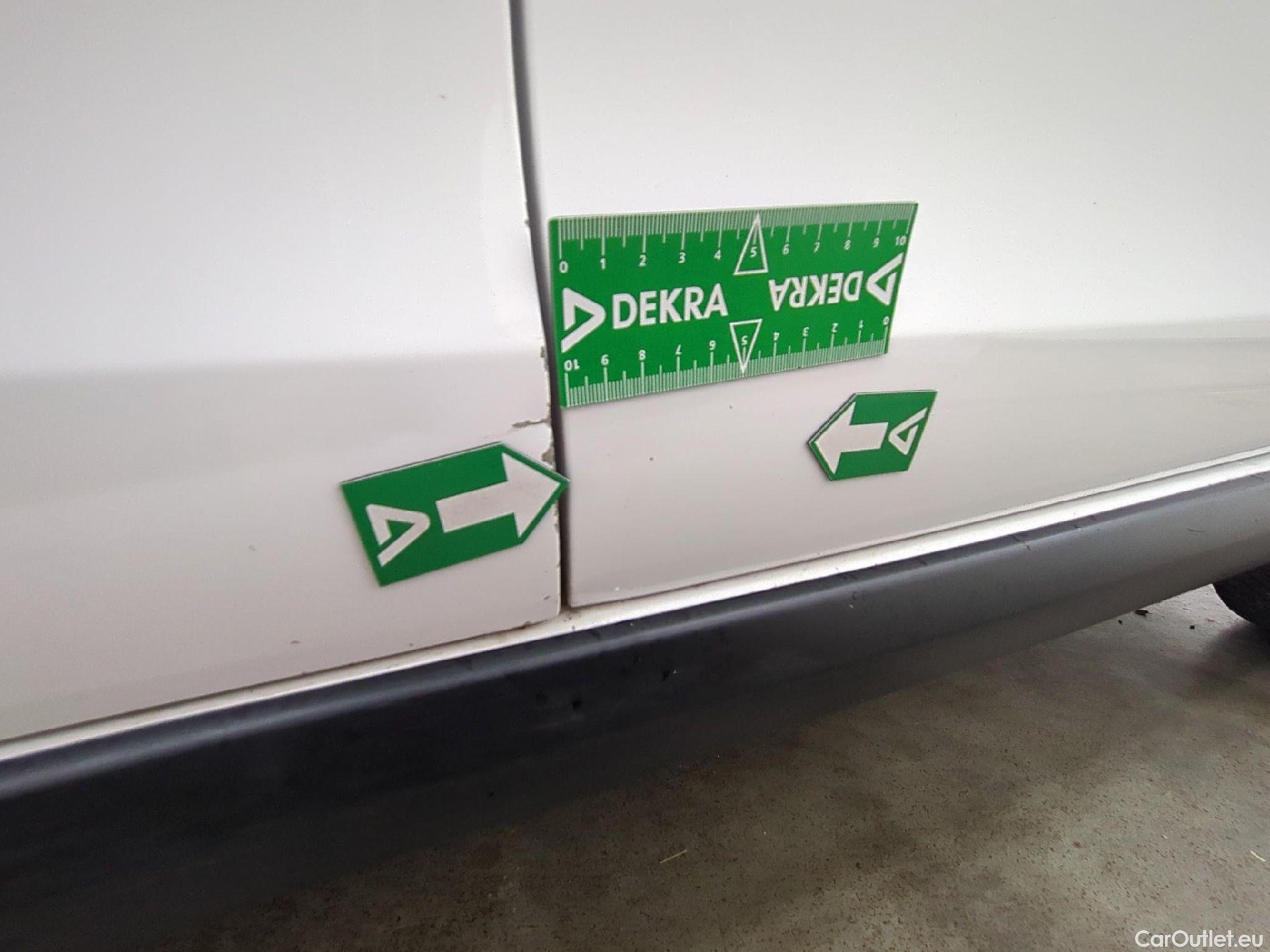  Citroen  C3  Société Feel 1.5 BlueHDI 100CV BVM5 E6dT #29