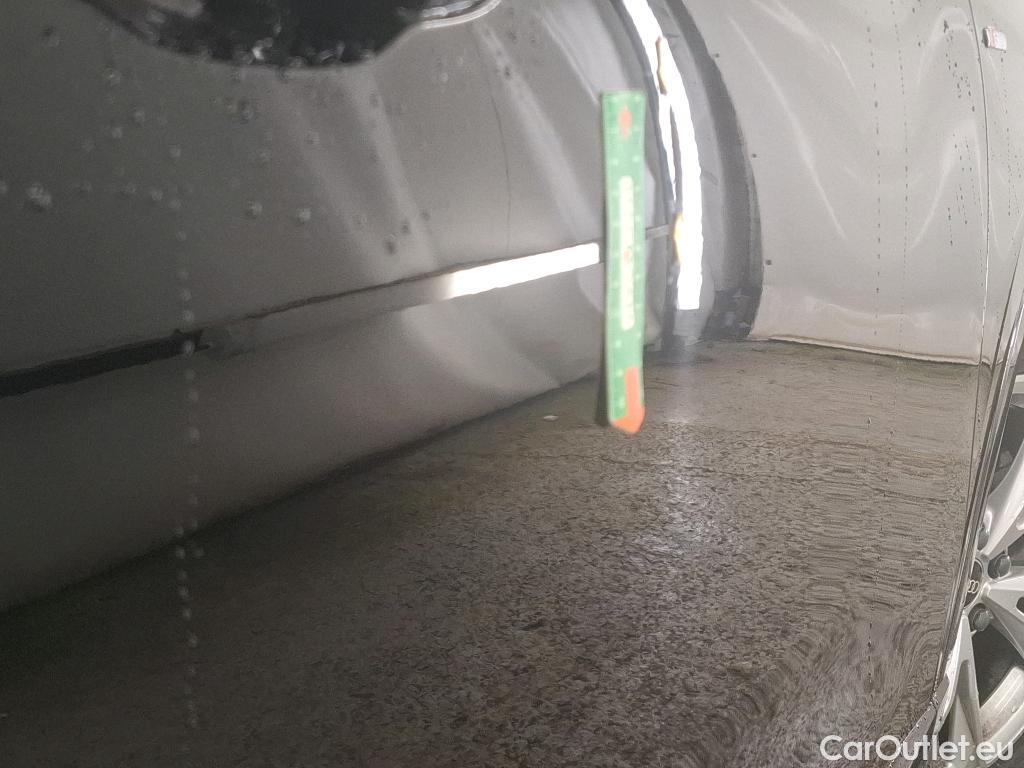  Audi  Q3 AUDI  / 2018 / 5P / SUV 35 TFSI 150 MHEV S TRONIC S LINE #19