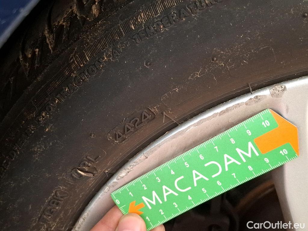  Bmw  Serie 1 Série 1 Berline 116d Sport 1.5 115CV BVA8 E6 #14