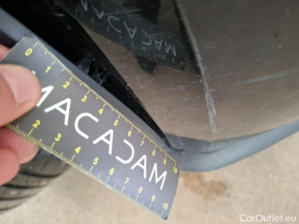  Nissan  Juke NISSAN  / 2019 / 5P / Crossover Hybrid 143 Business Edition #20