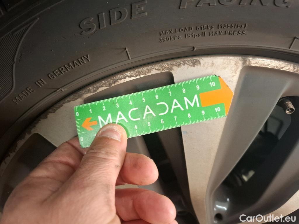  Mercedes  A-Klasse MERCEDES-BENZ Classe A Compact / 2018 / 5P / Berline A 180 Business Line 7G-DCT #26