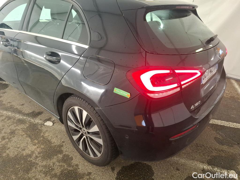  Mercedes  A-Klasse MERCEDES-BENZ Classe A Compact / 2018 / 5P / Berline A 180 Business Line 7G-DCT #52
